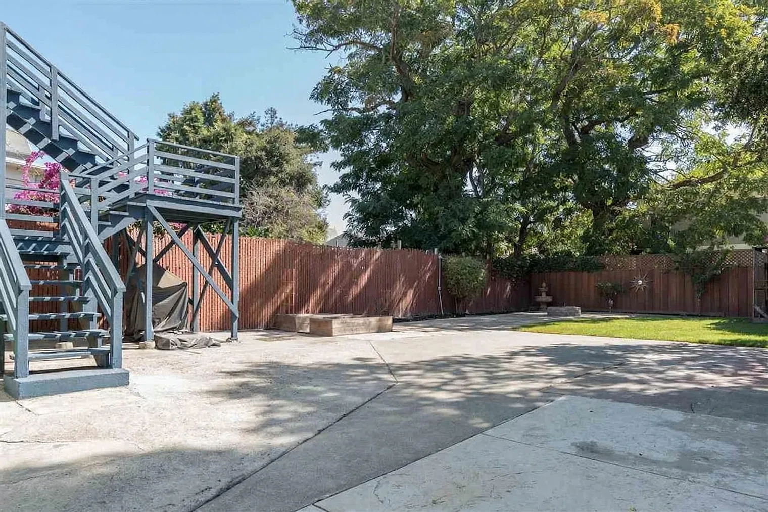 2 bed, 1.0 bath, $5,029 — Photo 3