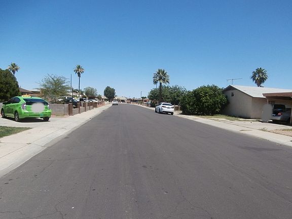 4th image of 3426 N 39th Dr