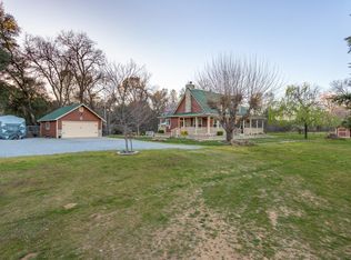 10416 Nora Dr, Redding, CA 96003