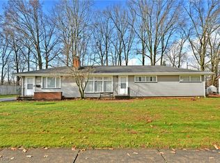 3241 Lynwood Dr NW, Warren, OH