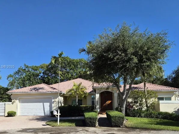 7685 SW 154th St, Palmetto Bay, FL 33157