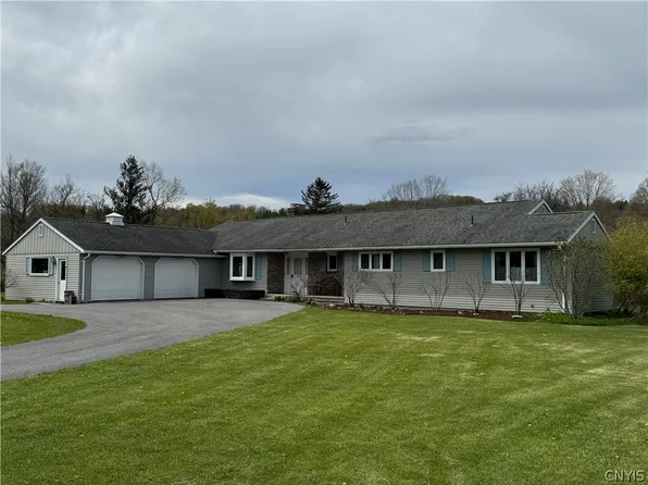 4 Brookside Dr, Morrisville, NY 13408