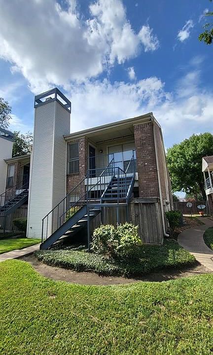 1st image of 3900 Woodchase Dr APT 76