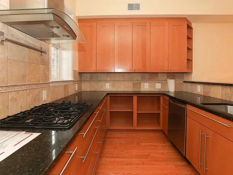 154 Thomas St NW #1 — Photo 20