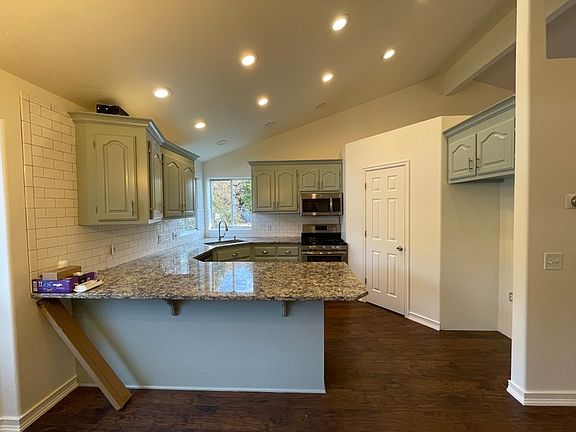 4th image of 8039 S Old Dairy Rd