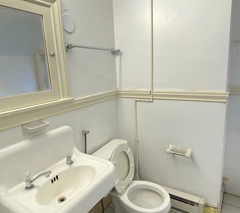 1st image of 1216 E Ivinson Ave #6