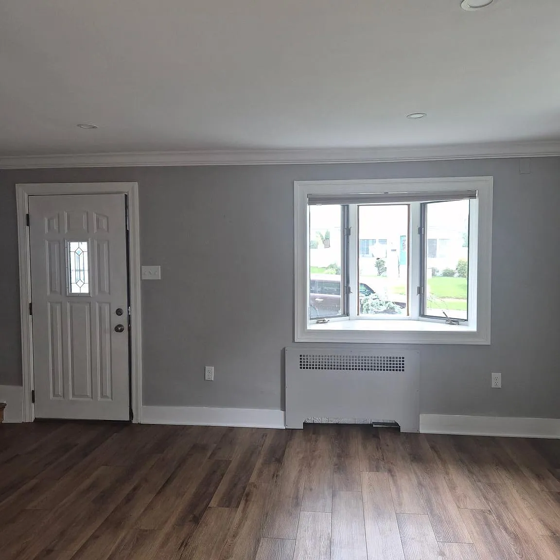 3 bed, 1243 sqft, $2,475 — Photo 2