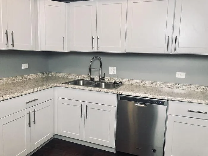 5735 S Calumet Ave #3W — Photo 2