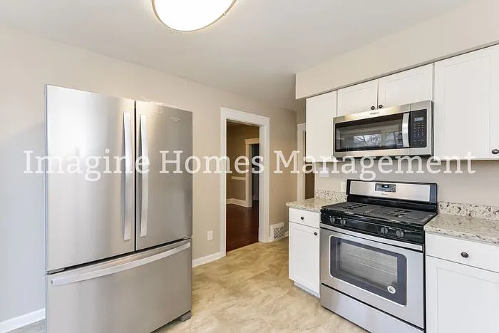 1525 Westwood Ave — Photo 6