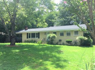 910 Cherokee Trl SE, Smyrna, GA 30080