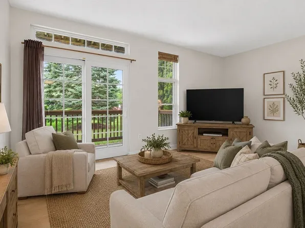 501 Commerce Dr Unit 2105, Braintree, MA 02184