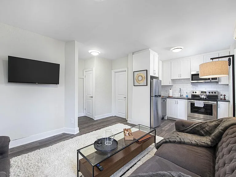 86 Tisdale St S #3 — Photo 4