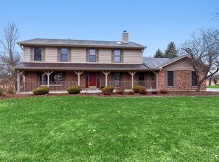 3907 Live Oak Rd, Crystal Lake, IL 60012