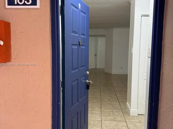 15781 SW 106th Ter APT 103, Miami, FL 33196