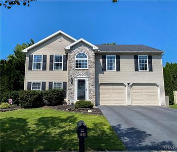 5053 Foxdale Dr, Whitehall, PA, 18052