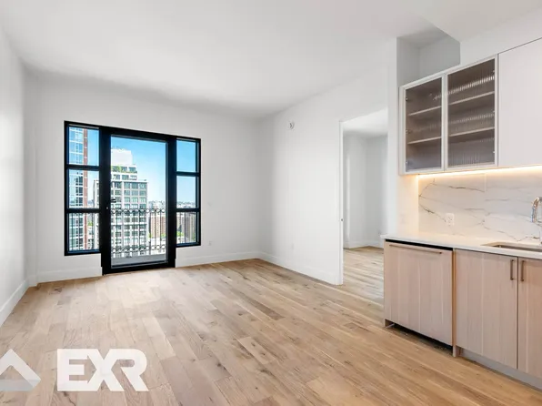 69 Adams Street image 10 of 19