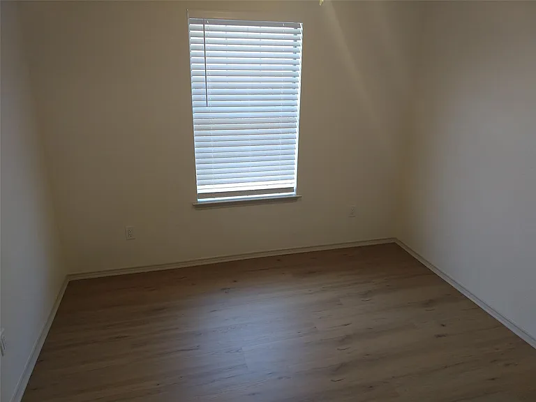 6004 Harwood Crossing Dr — Photo 18