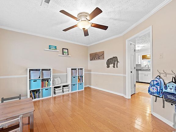 5th image of 1527 One Friday Ln