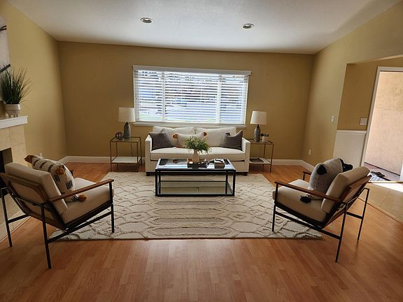 4th image of 3317 Hudson Ct