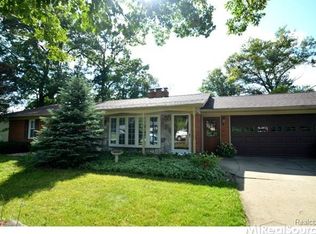 2480 Holland St, Lake Orion, MI