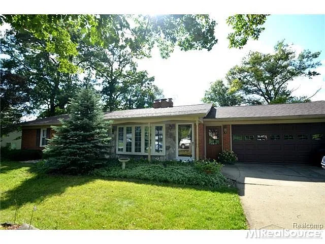 2480 Holland St photo 1