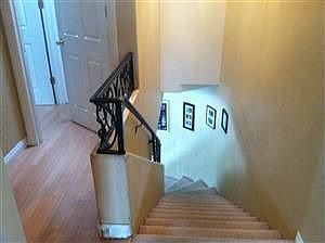 2nd image of 10784 Harcourt Ave