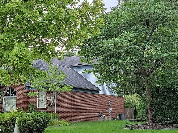 2nd image of 8698 Lilly Dr