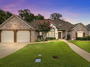 1602 Chippewa St, Longview, TX 75605