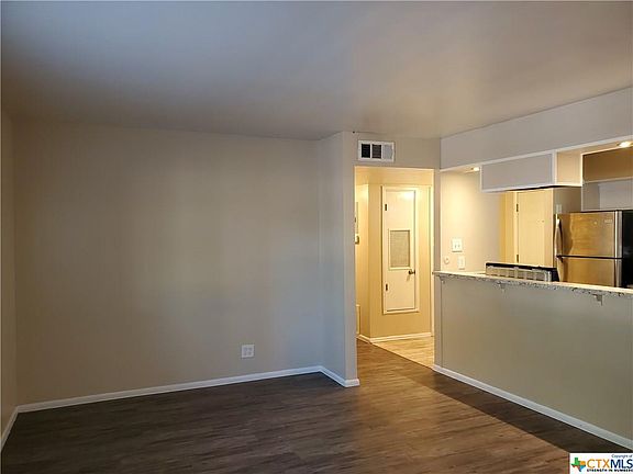 5th image of 1120 N King St APT 105