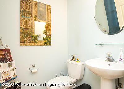 3rd image of 14 Walnut St #103-03