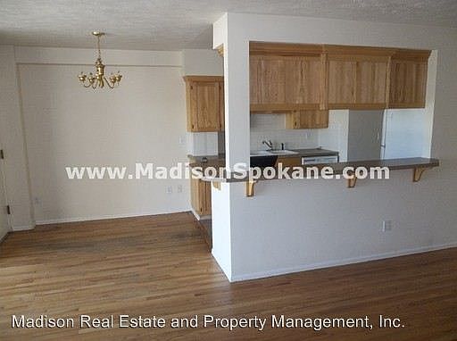 1st image of 24 E Rockwood Blvd