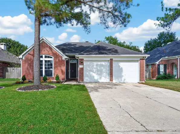 3907 Vinecrest Dr, Pearland, TX 77584