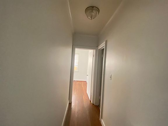 3rd image of 1202 Carolina Ave Unit 2