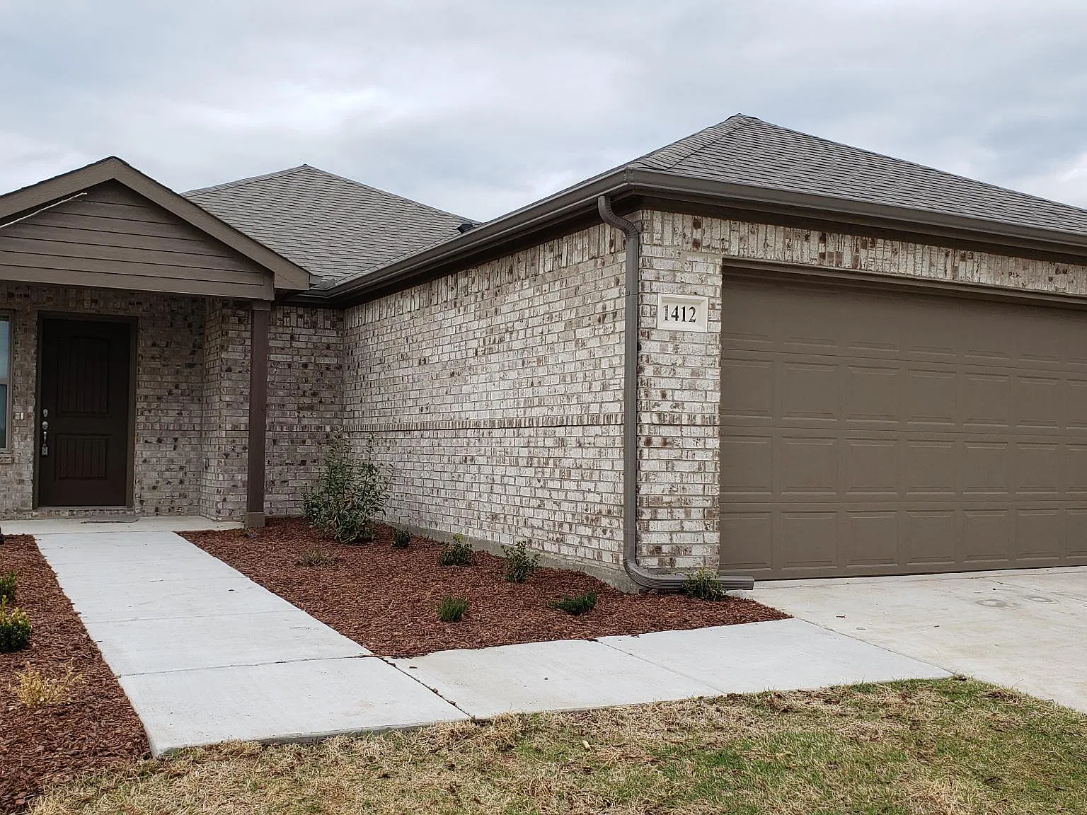 4 bed, 1473 sqft, $1,750 — Photo 1