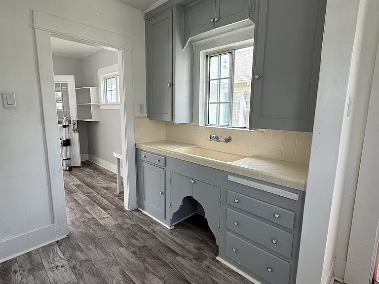 5886 Myrtle Ave — Photo 10