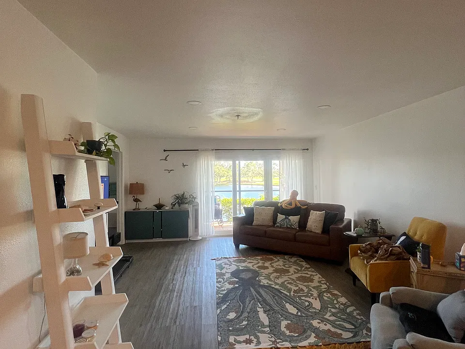 2400 Feather Sound Dr #715