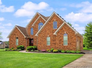 3048 Wolf Den Court, New Albany, IN 47150