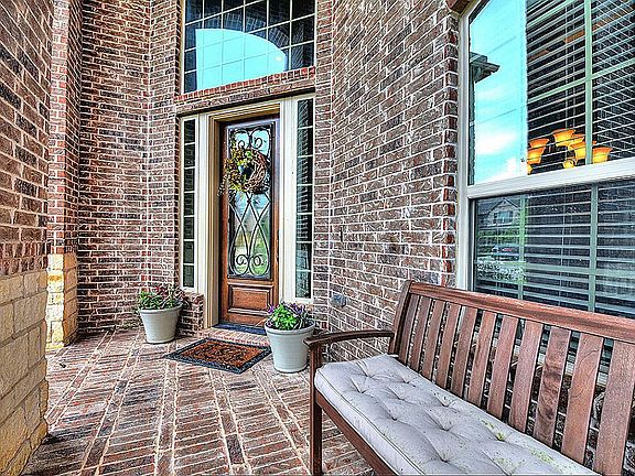3rd image of 27823 Burchfield Grove Ln