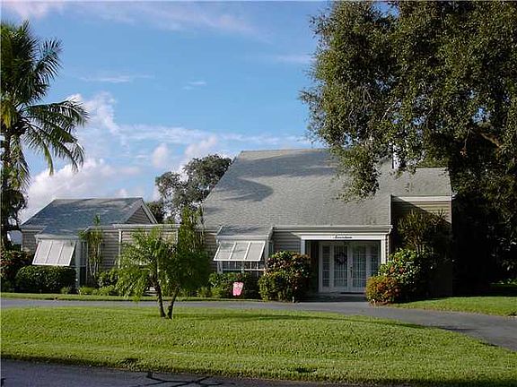 2nd image of 17 SE Turtle Creek