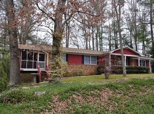 127 Atwood Dr, Hendersonville, NC 28792