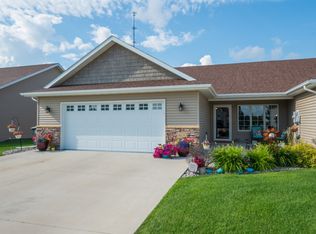 1400 48th Ave S, Grand Forks, ND 58201