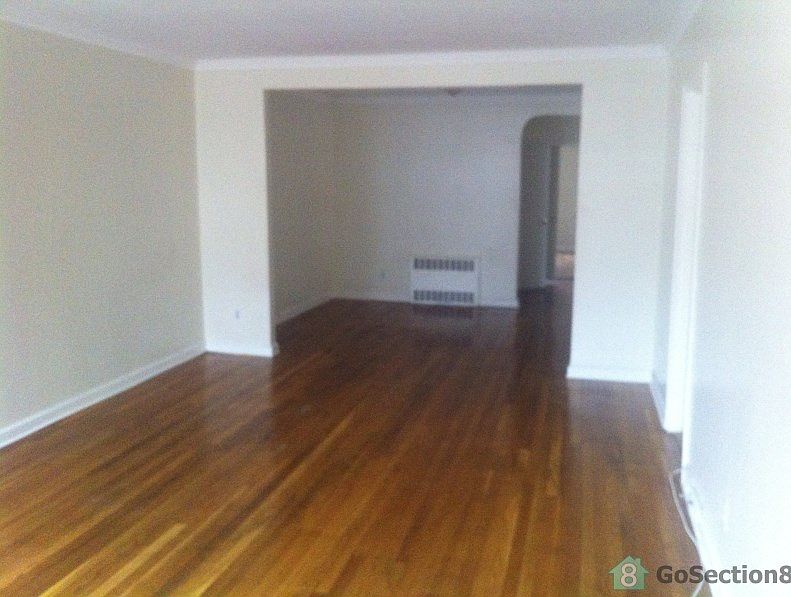 1st image of 1462 E 48th St #1