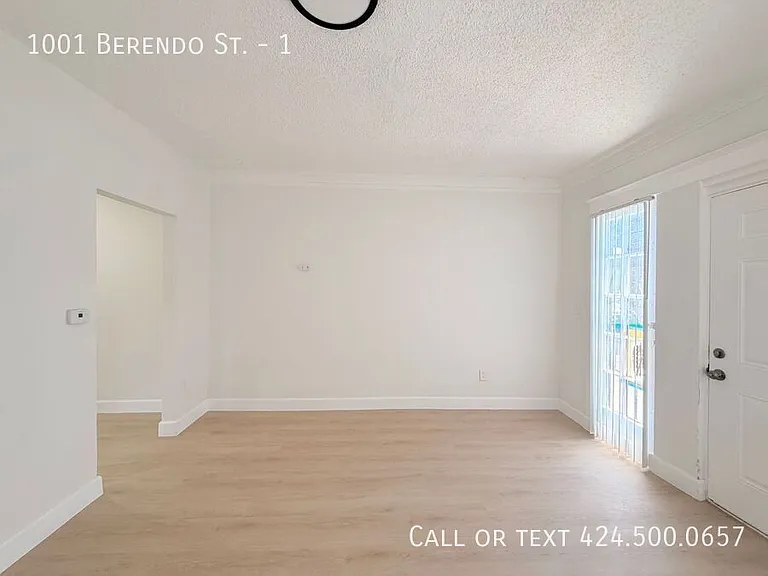 1001 N Berendo St #1 — Photo 3