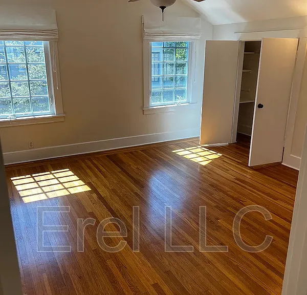 2521 Ashby Ave — Photo 9