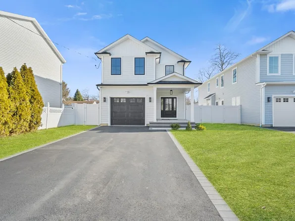 635 Jennings Avenue, West Hempstead, NY 11552