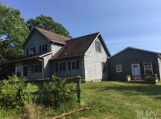 1432 Bass Ln, Lenoir, NC 28645