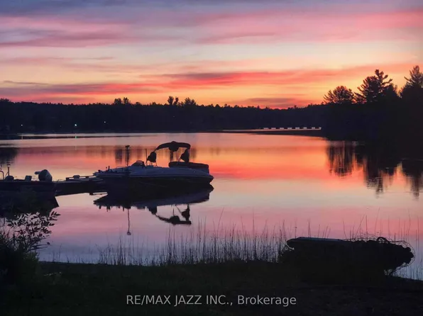 61 Gilbert Rd, French River, ON P0M 1A0