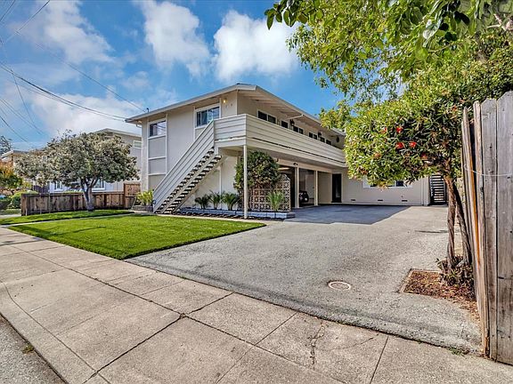 4th image of 1506 Regent St