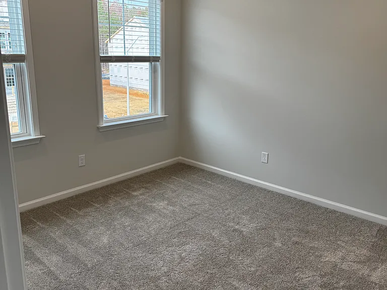 130 Highpointe Dr — Photo 29