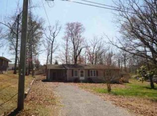 224 Lake View Dr, Chatsworth, GA 30705